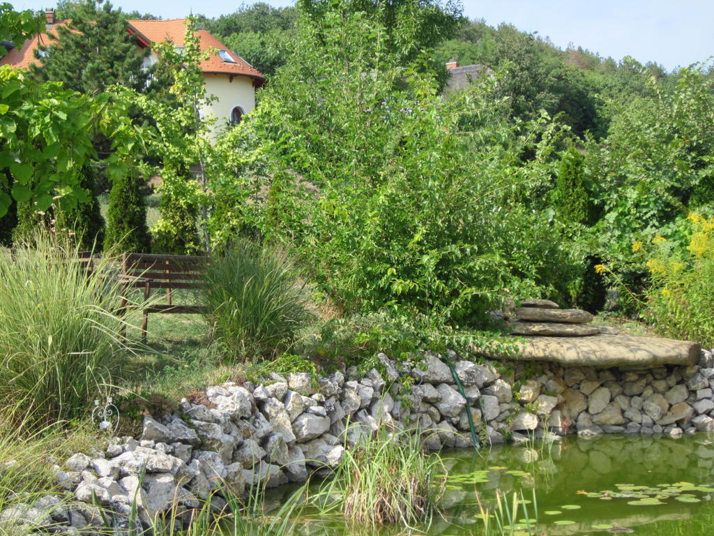 فندق Balatongyörökفي  Kincses Vendeghaz المظهر الخارجي الصورة